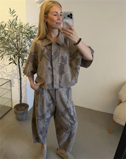 Marta du Chateau - MDCQuartz Jakke - Beige Camo